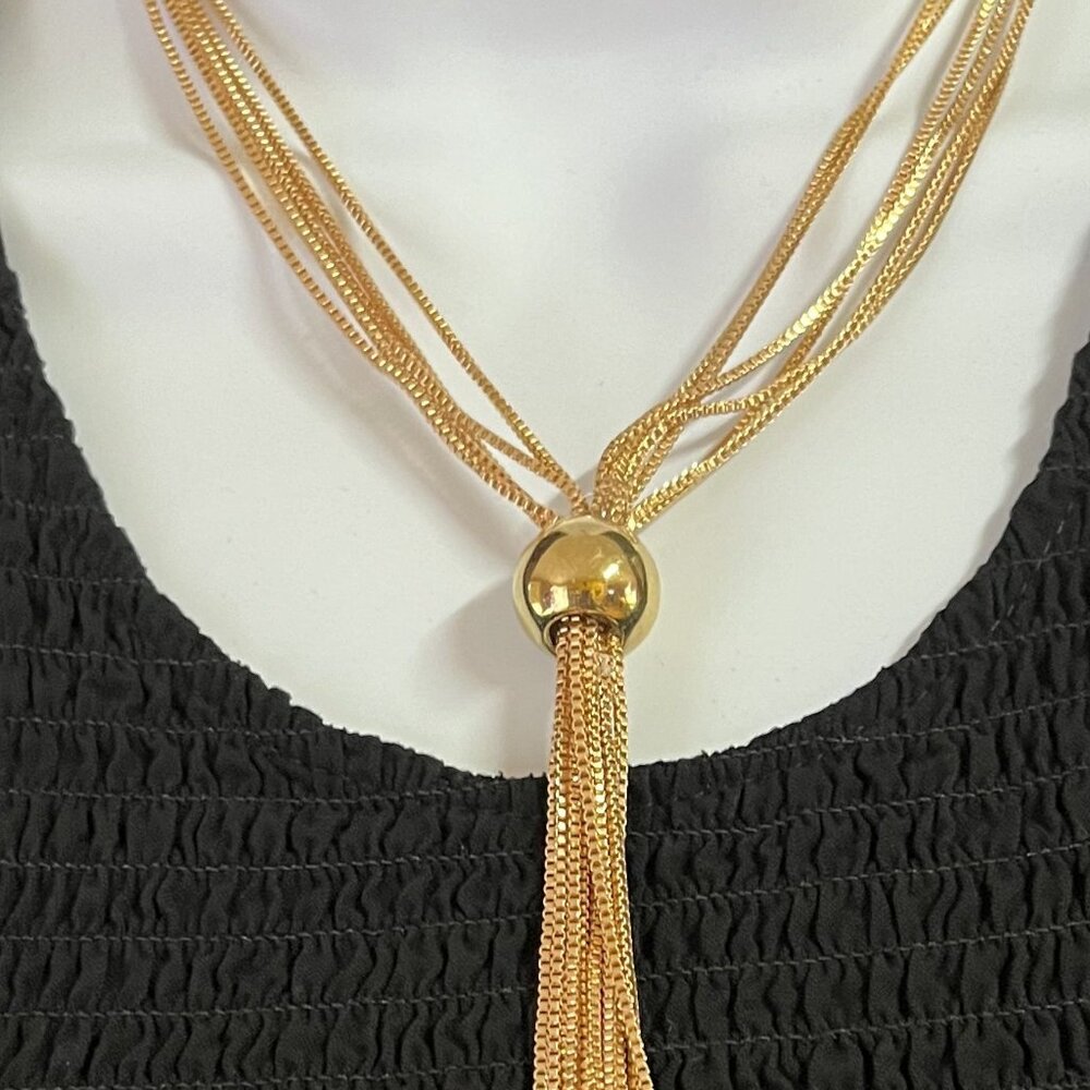 Necklace and bracelet